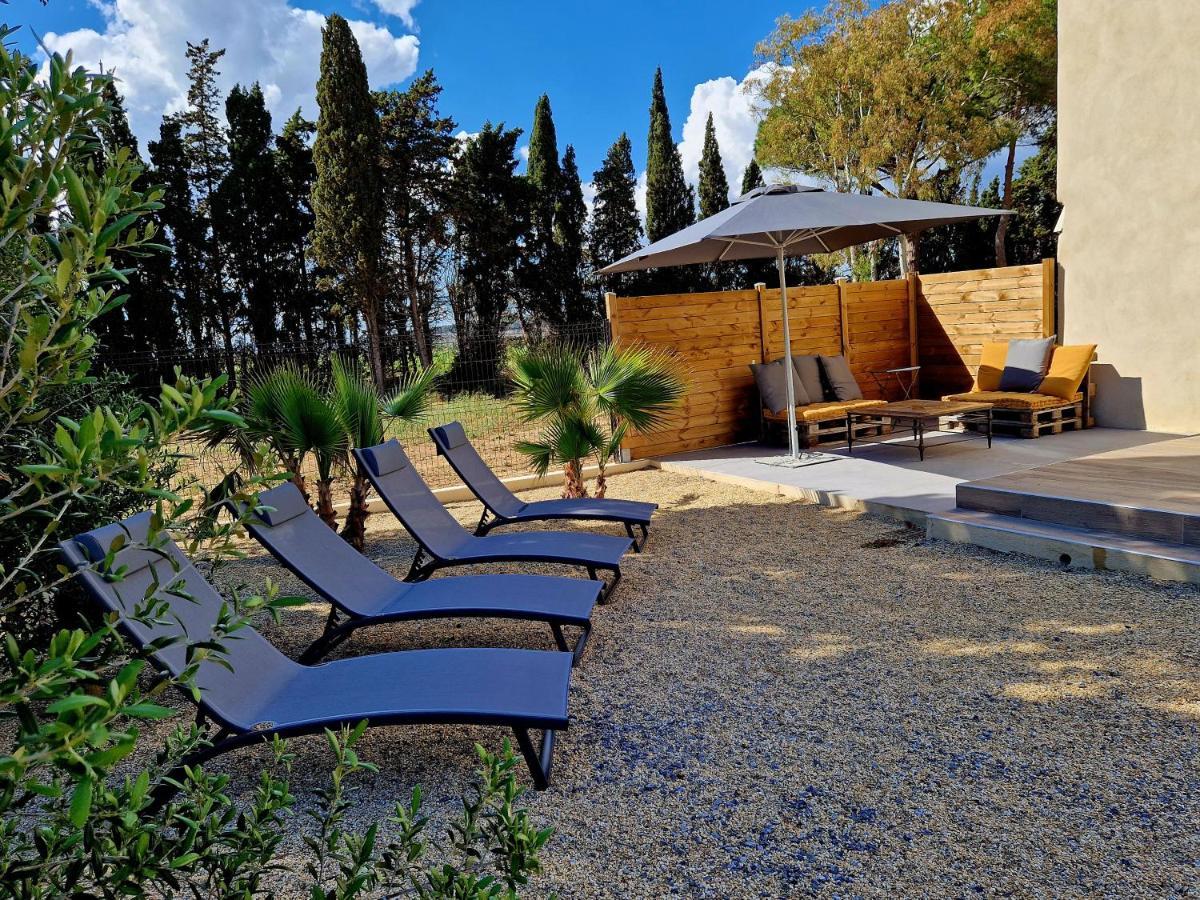 Domaine De Merins, 10 Couchages Avec Piscine, Face A La Riviere, A 4Km De La Plage Fleury  Extérieur photo